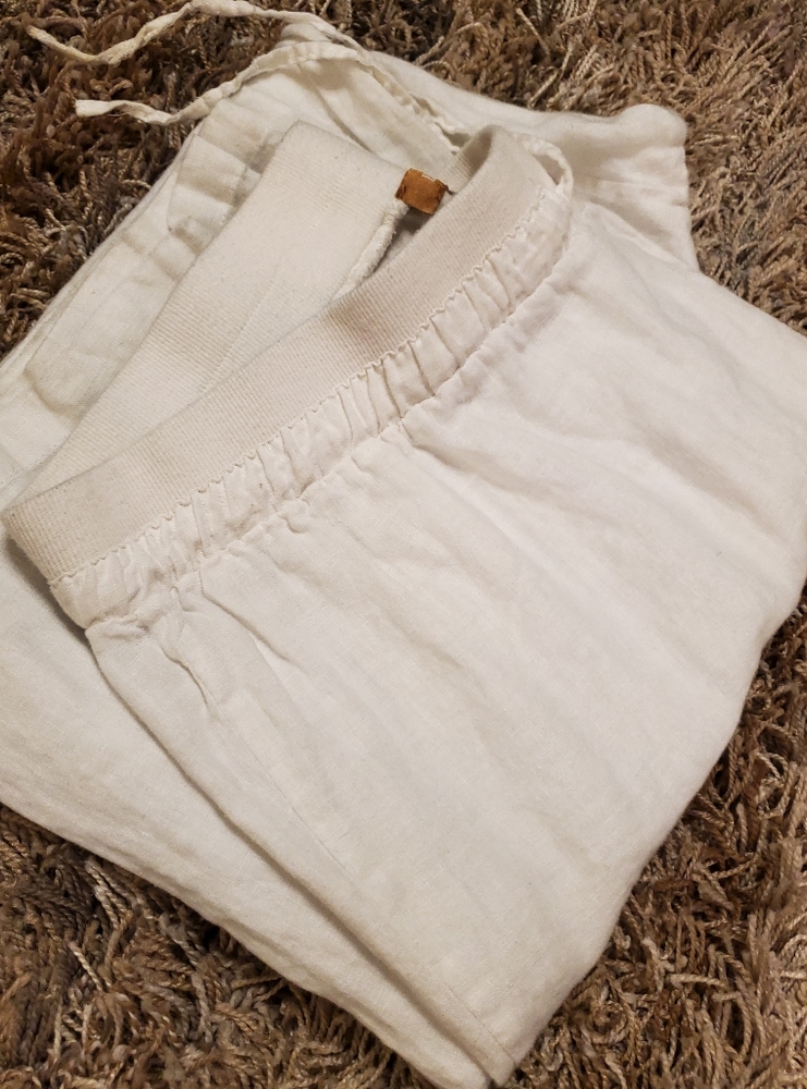 ELLEN TRACY White Linen Pants